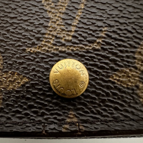 Authenticated LOUIS VUITTON Monogram Tressor Wallet - Picture 3 of 14